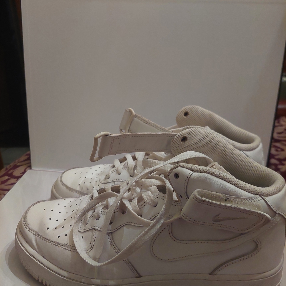 Men Size 9 Nike 2018 Air Force 1 White High-Top Sneakers EURO 43, Ladies Size 11